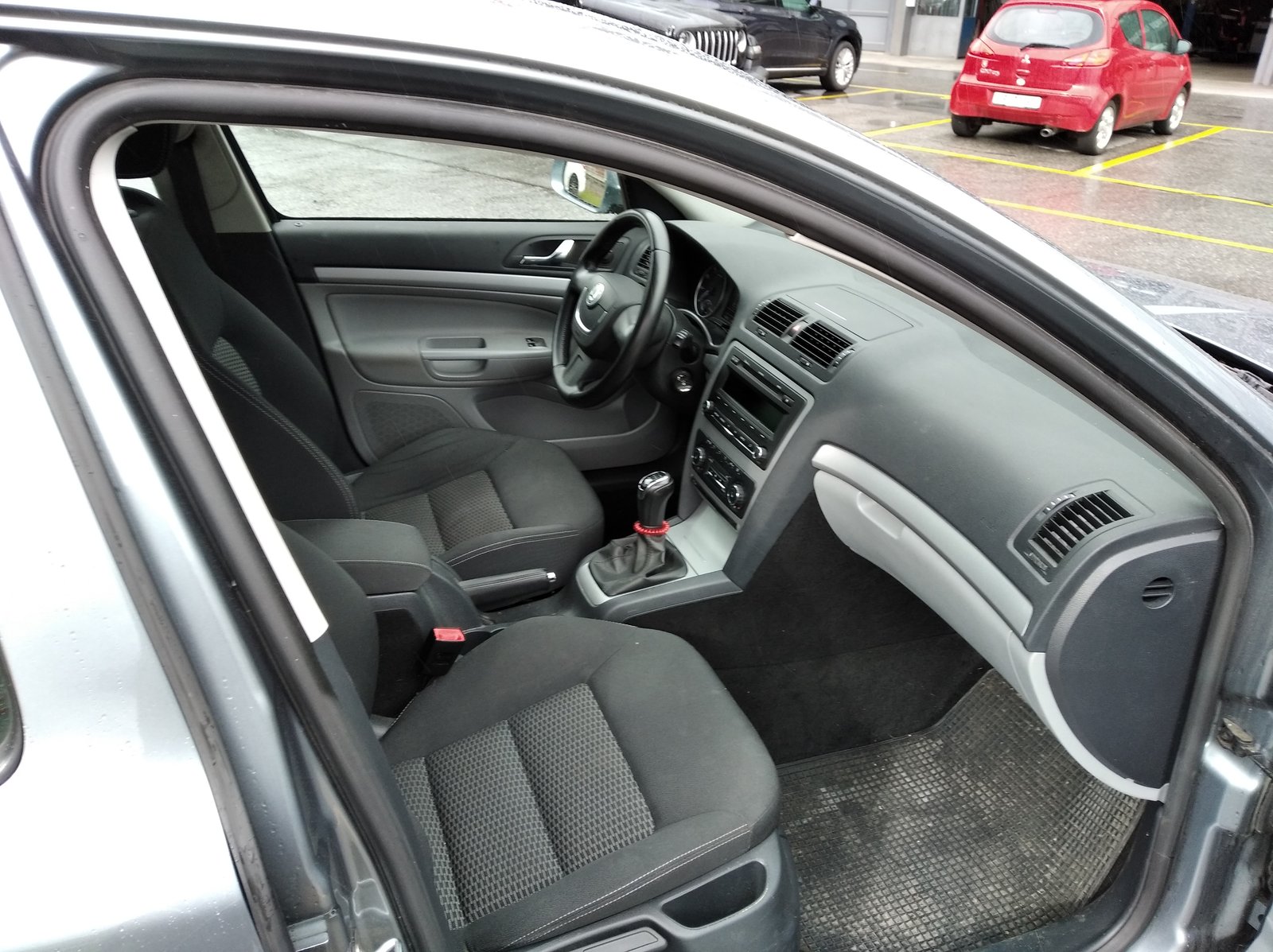SKODA Octavia Combi 1.8 TSI Twenty 4x4, Benzin, Occasion / Gebraucht, Handschaltung - 7