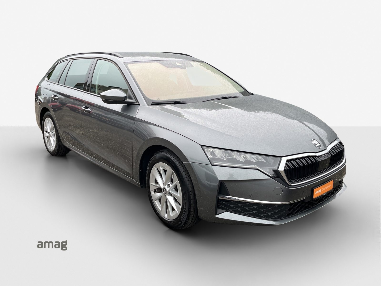 SKODA Octavia Selection MHEV, Petrol, Second hand / Used, Automatic - 6