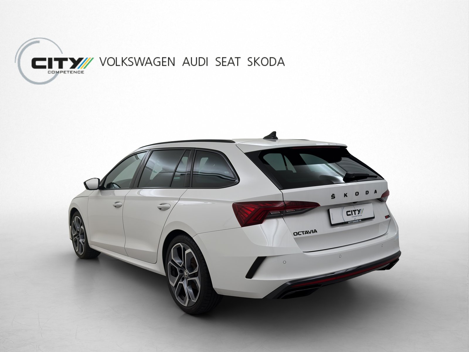 SKODA Octavia Combi 2.0 TDI RS 4x4 DSG, Diesel, Second hand / Used, Automatic - 2
