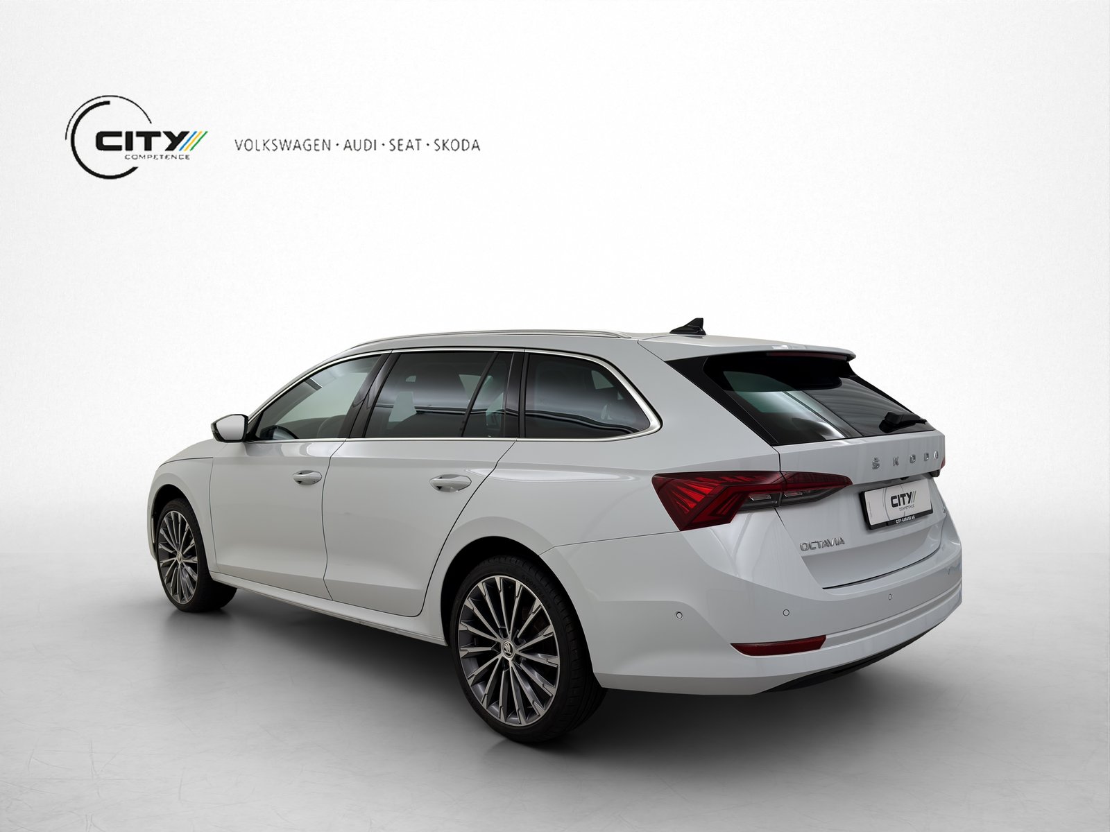 SKODA Octavia Combi 2.0 TDI Style DSG, Diesel, Second hand / Used, Automatic - 2