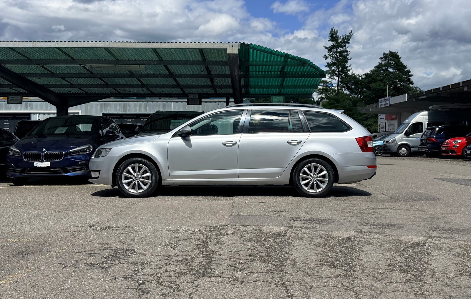 SKODA Octavia Combi 2.0 TDI Ambition 4x4 DSG AHK, Diesel, Second hand / Used, Automatic - 2