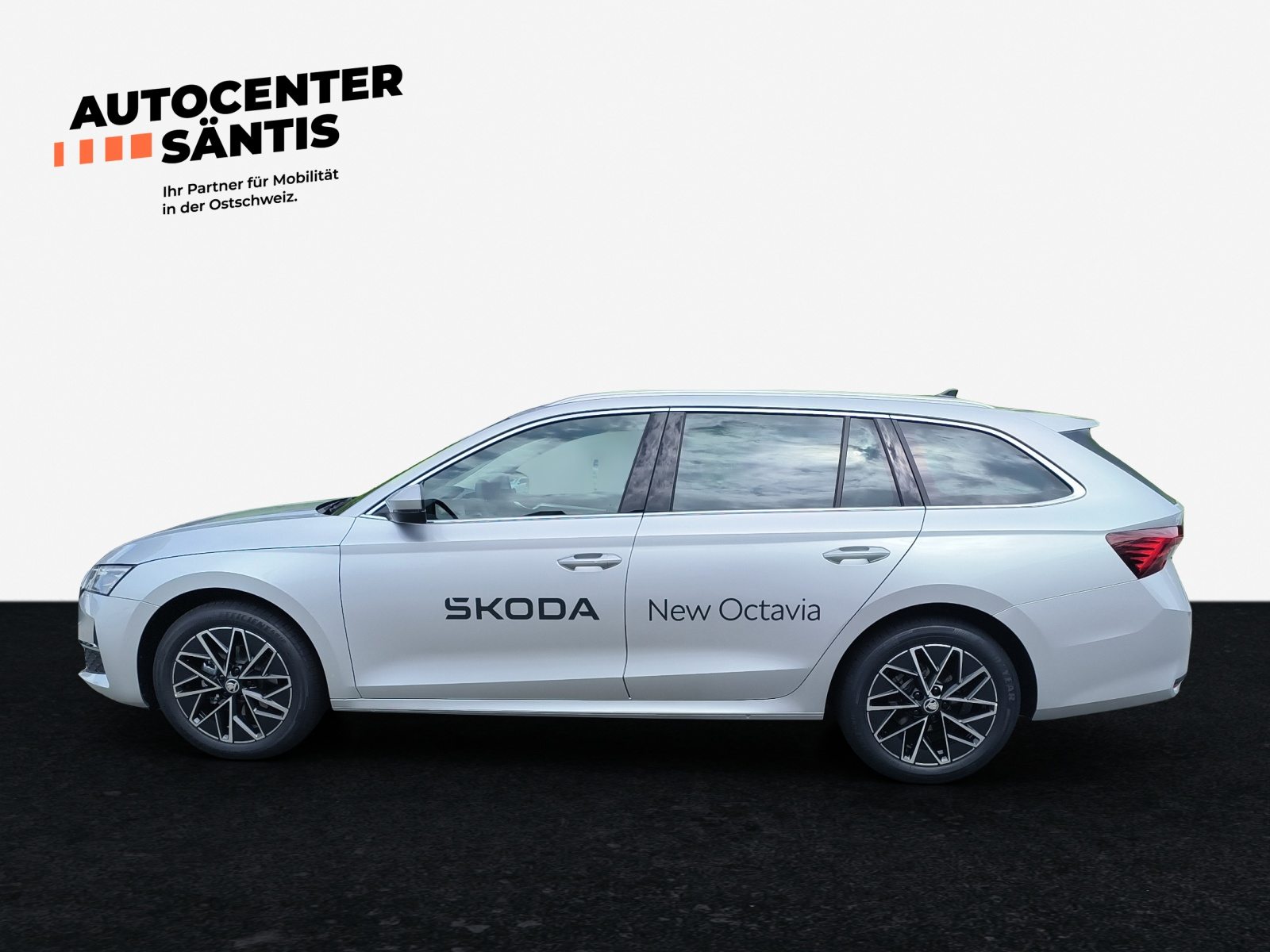 SKODA Octavia Selection MHEV FL Launch, Petrol, Second hand / Used, Automatic - 2