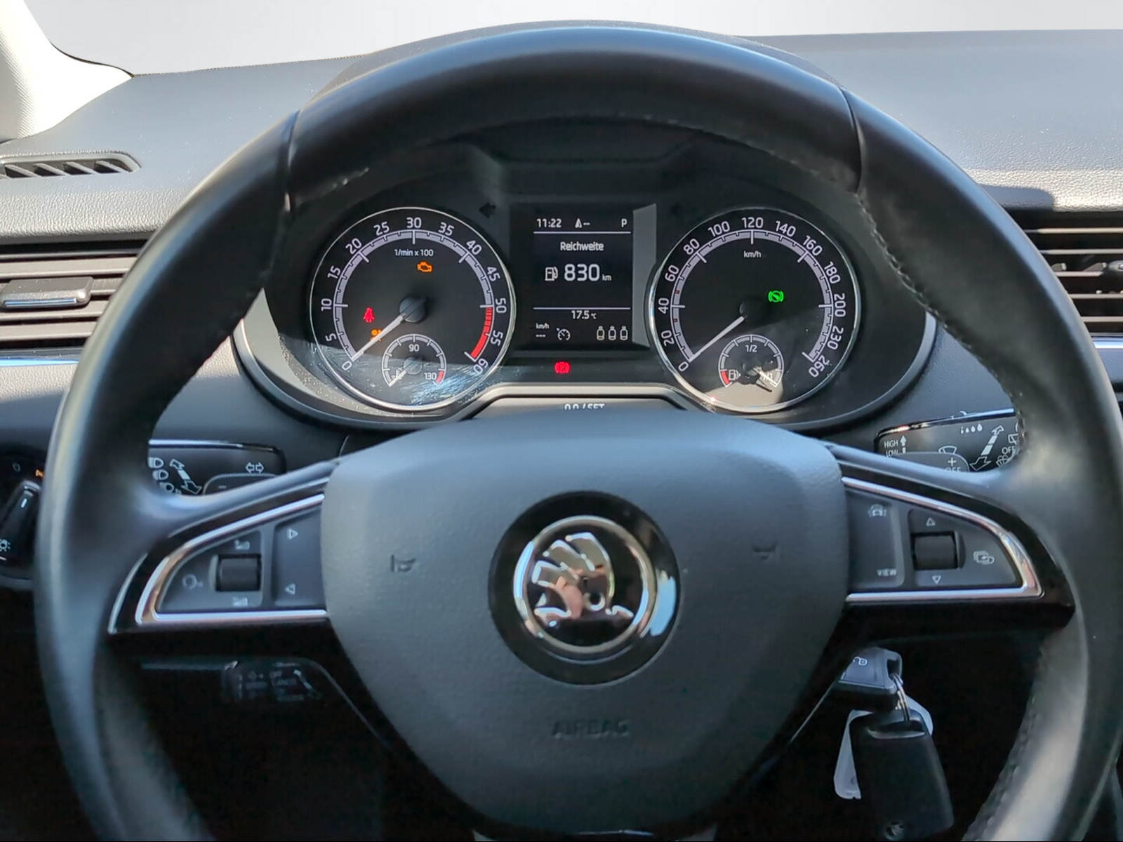 SKODA Octavia Combi 2.0 TDI 150 Ambition DSG, Diesel, Occasion / Gebraucht, Automatik - 7