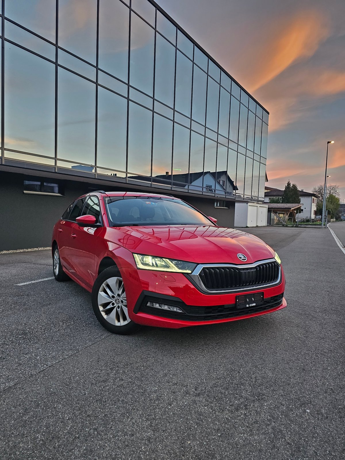 SKODA Octavia Combi 2.0 TDI DSG Style