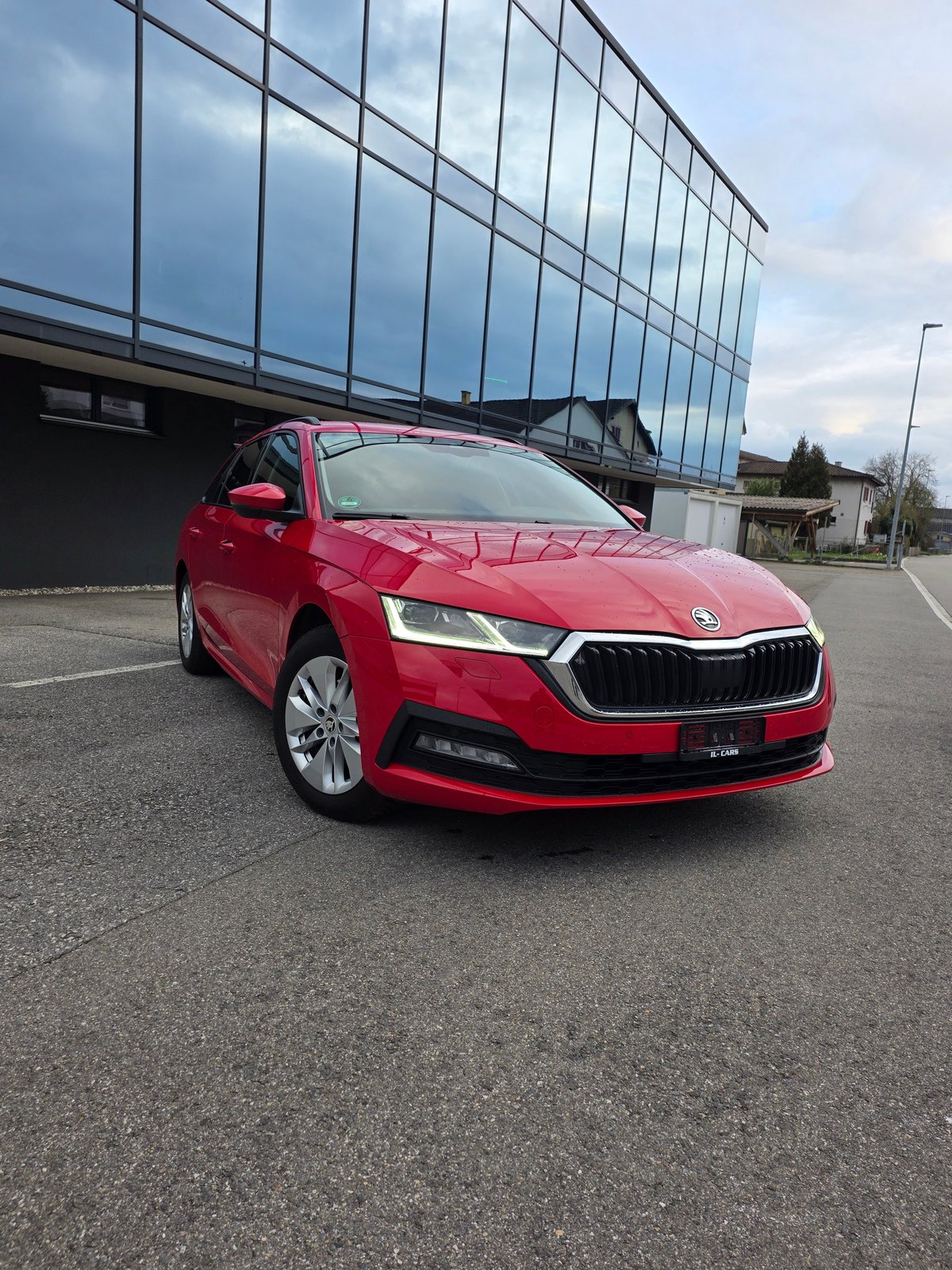 SKODA Octavia Combi 2.0 TDI DSG Style