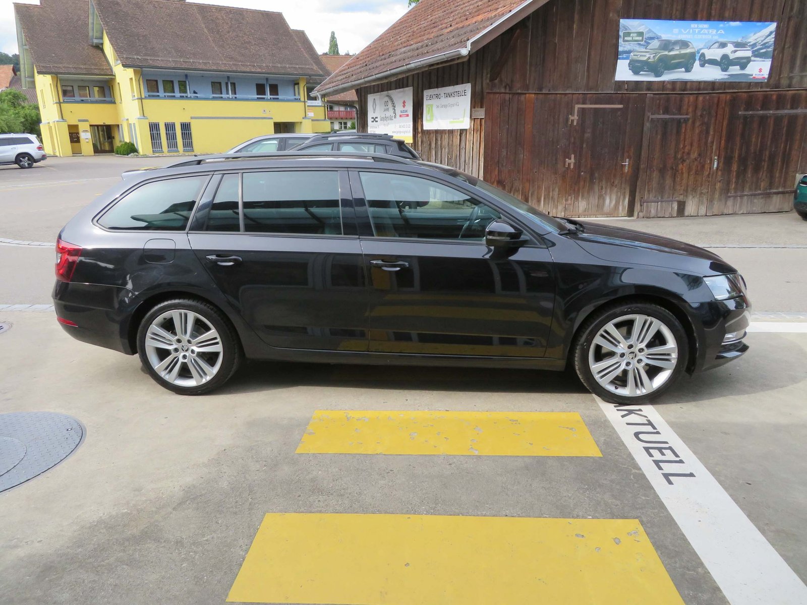 SKODA Octavia Combi 1.8 TSI Style DSG, Benzin, Occasion / Gebraucht, Automatik - 6