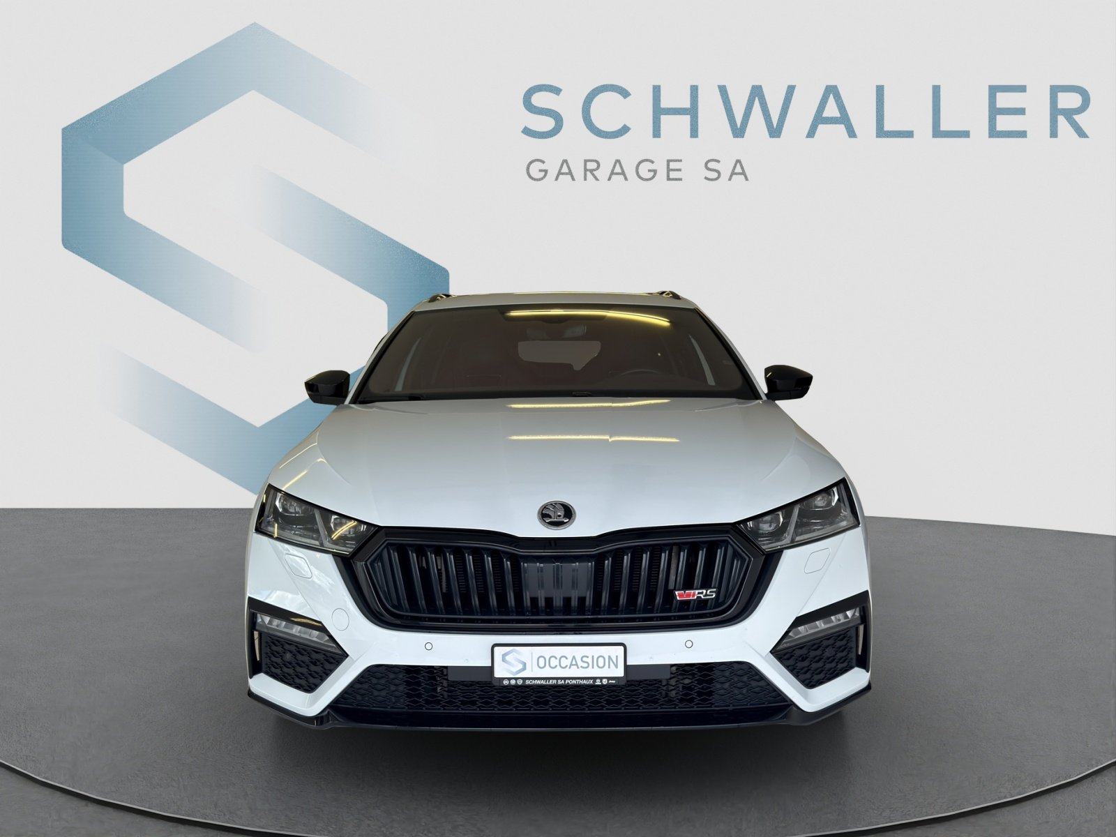 SKODA OCTAVIA 1.4 TSI PHEV 245 RS DSG, Plug-in-Hybrid Petrol/Electric, Second hand / Used, Automatic - 2