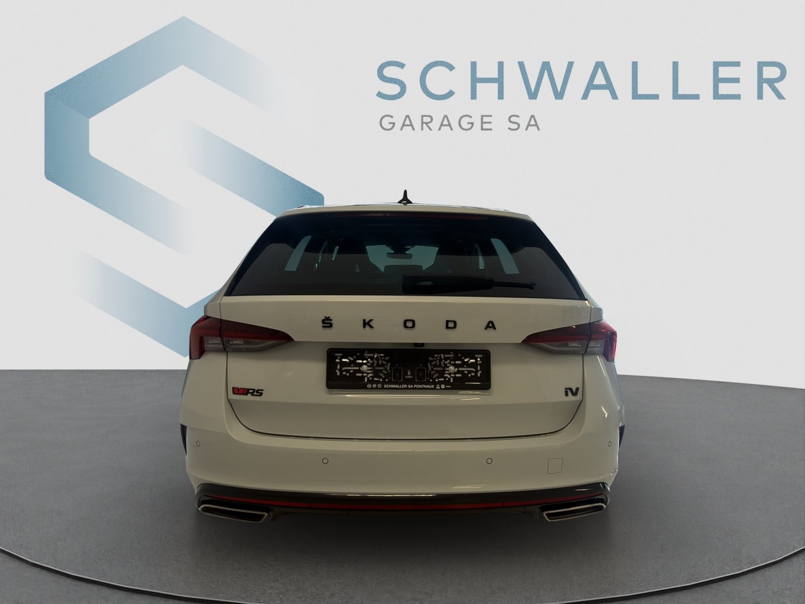 SKODA OCTAVIA 1.4 TSI PHEV 245 RS DSG, Plug-in-Hybrid Petrol/Electric, Second hand / Used, Automatic - 5