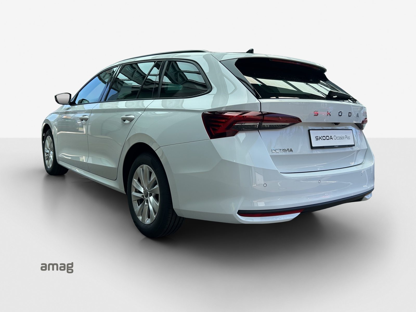 SKODA Octavia Selection MHEV, Benzin, Occasion / Gebraucht, Automatik - 3