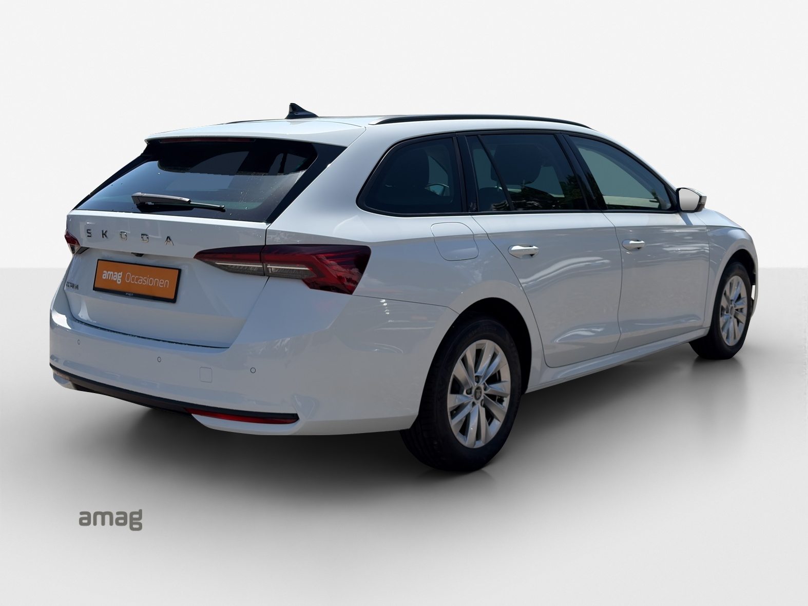 SKODA Octavia Selection MHEV, Benzin, Occasion / Gebraucht, Automatik - 5