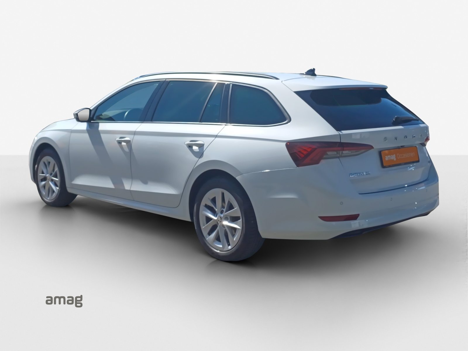 SKODA Octavia Style, Petrol, Second hand / Used, Automatic - 3