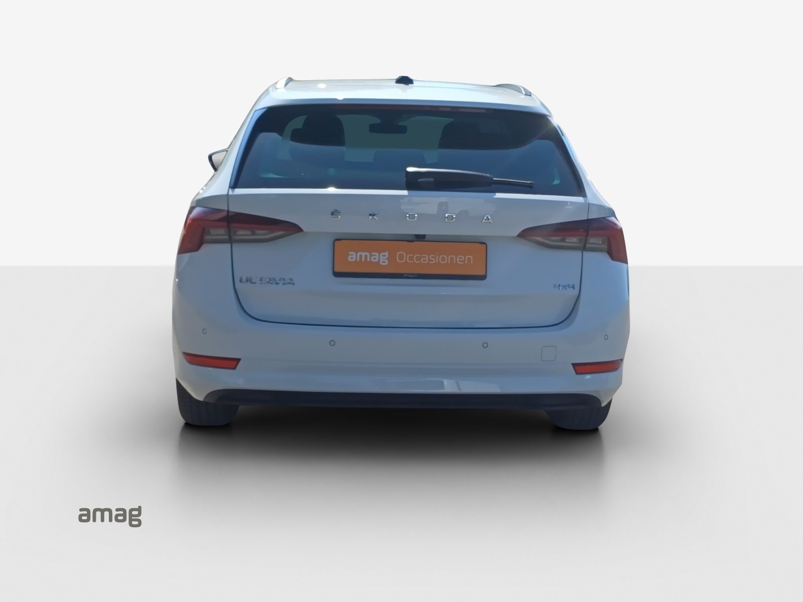 SKODA Octavia Style, Petrol, Second hand / Used, Automatic - 4