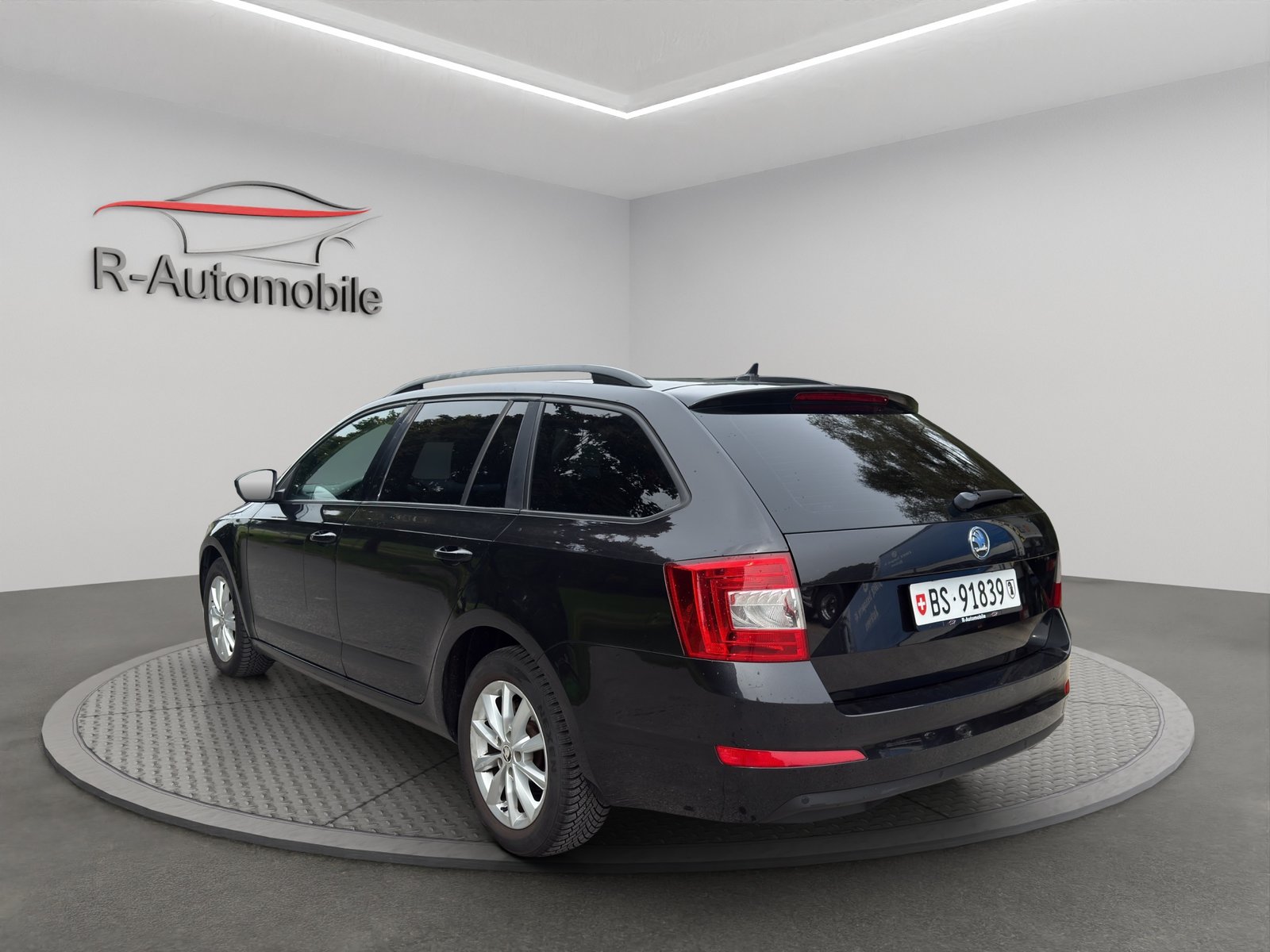 SKODA Octavia Combi 1.6 TDI Ambition DSG, Diesel, Occasion / Gebraucht, Automatik - 3