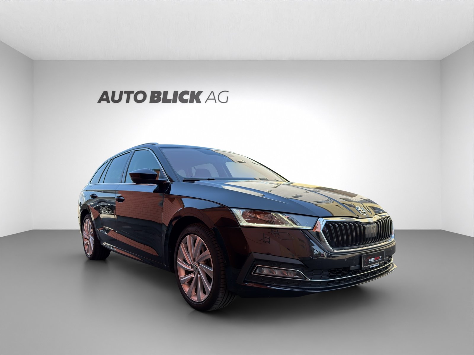 SKODA Octavia Combi 2.0 TDI DSG Style 4x4, Diesel, Occasioni / Usate, Automatico - 2