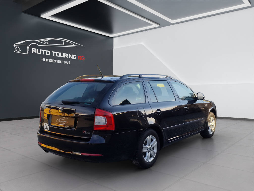 SKODA Octavia Combi 1.8 T-FSI Ambition DSG, Petrol, Second hand / Used, Automatic - 3