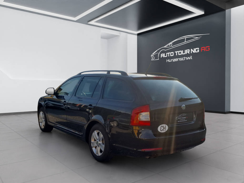 SKODA Octavia Combi 1.8 T-FSI Ambition DSG, Petrol, Second hand / Used, Automatic - 5