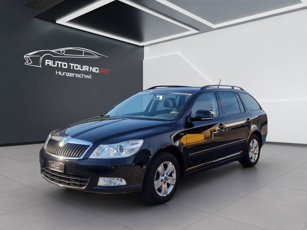 SKODA Octavia Combi 1.8 T-FSI Ambition DSG, Petrol, Second hand / Used, Automatic - 7