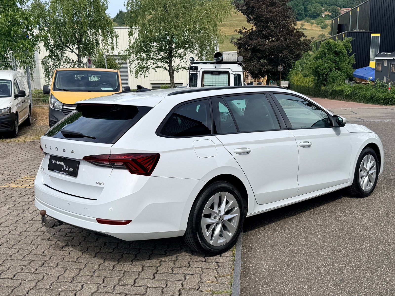 SKODA Octavia Combi 2.0 TSI Style DSG 4x4, Essence, Occasion / Utilisé, Automatique - 3