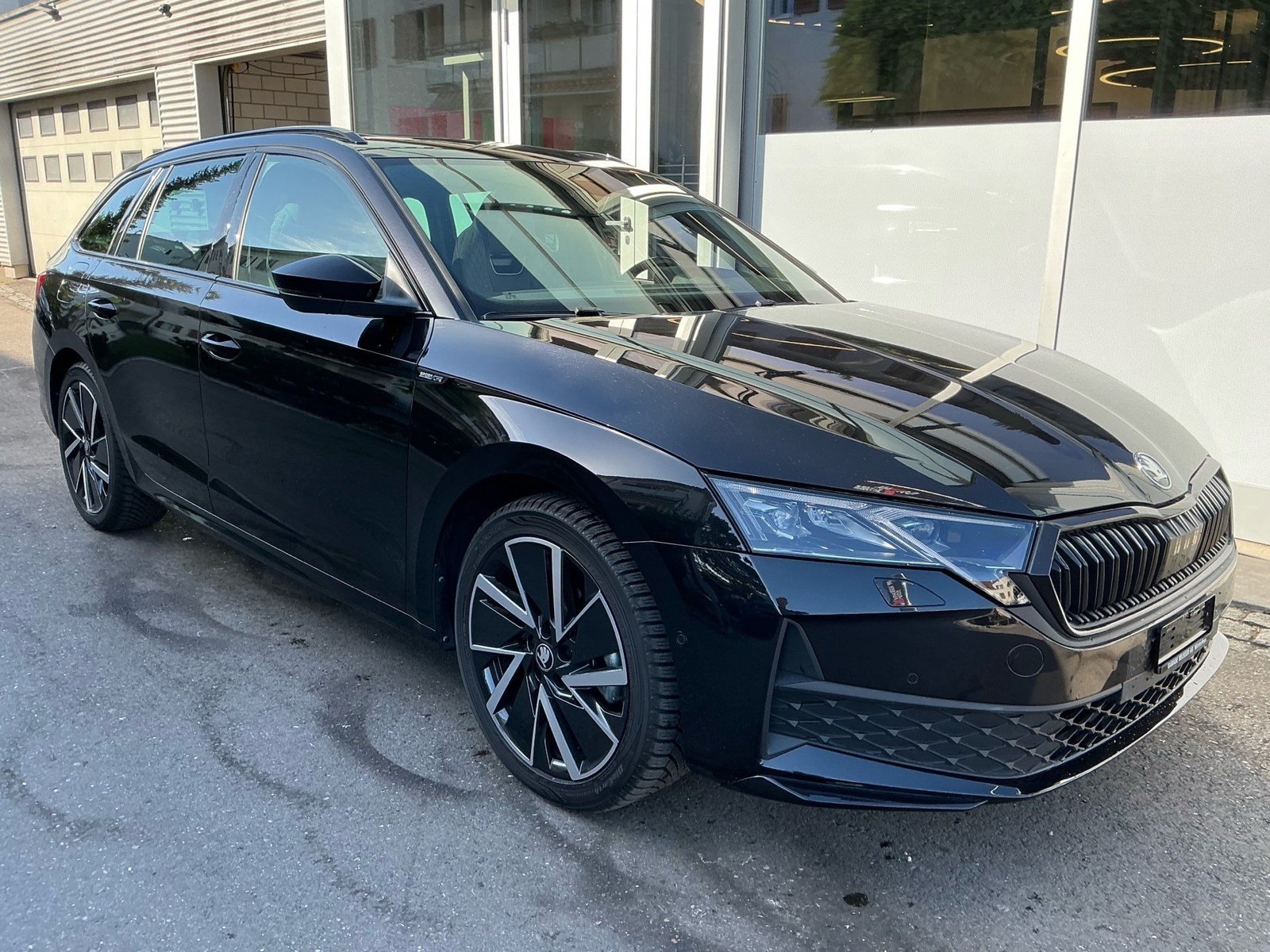 SKODA Octavia Combi 1.5 TSI 150PS Sportline *** 5 JAHRA SKOD, Mild-Hybrid Petrol/Electric, Second hand / Used, Automatic - 3