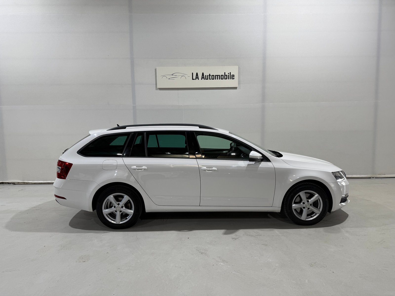 SKODA Octavia Combi 2.0 TDI Ambition 4x4 DSG, Diesel, Occasion / Utilisé, Automatique - 7