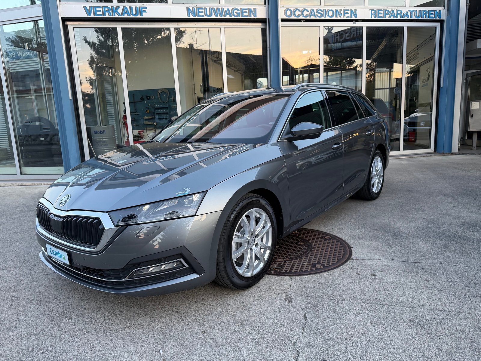 SKODA Octavia Combi 2.0 TDI DSG Style 4x4, Diesel, Second hand / Used, Automatic - 5