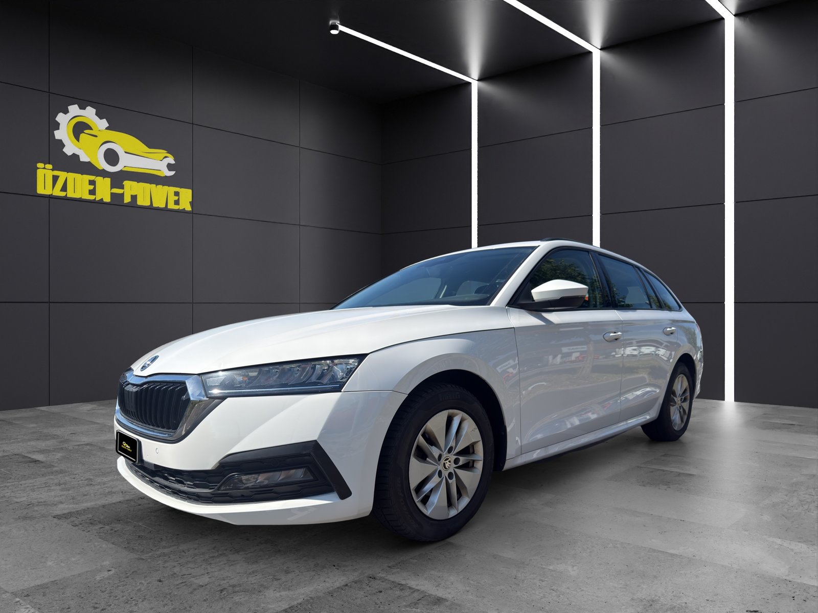 SKODA Octavia Combi 2.0 TDI DSG Style