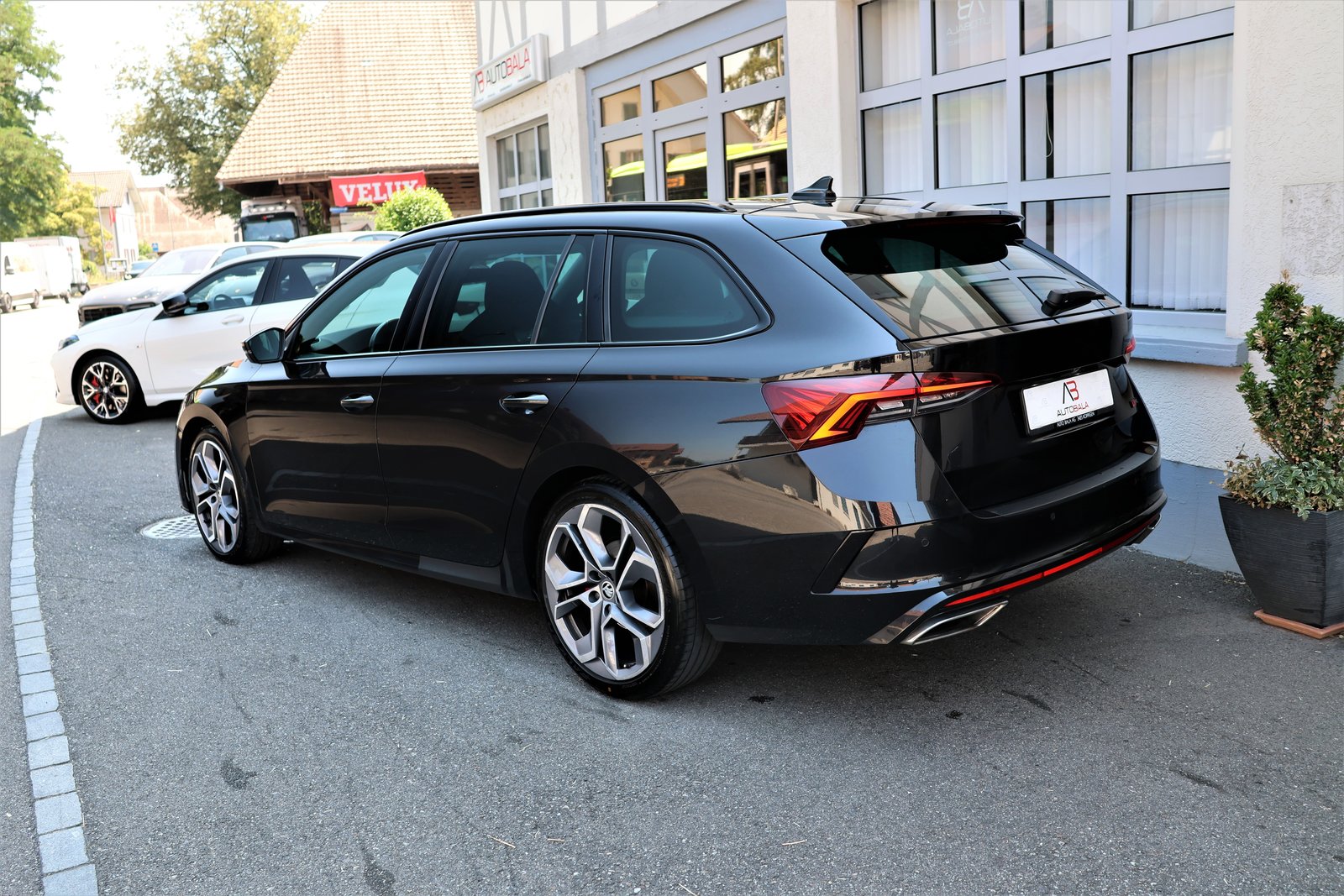 SKODA Octavia Combi 2.0 TDI DSG RS 4x4 + 2.0T AHK, Diesel, Second hand / Used, Automatic - 7