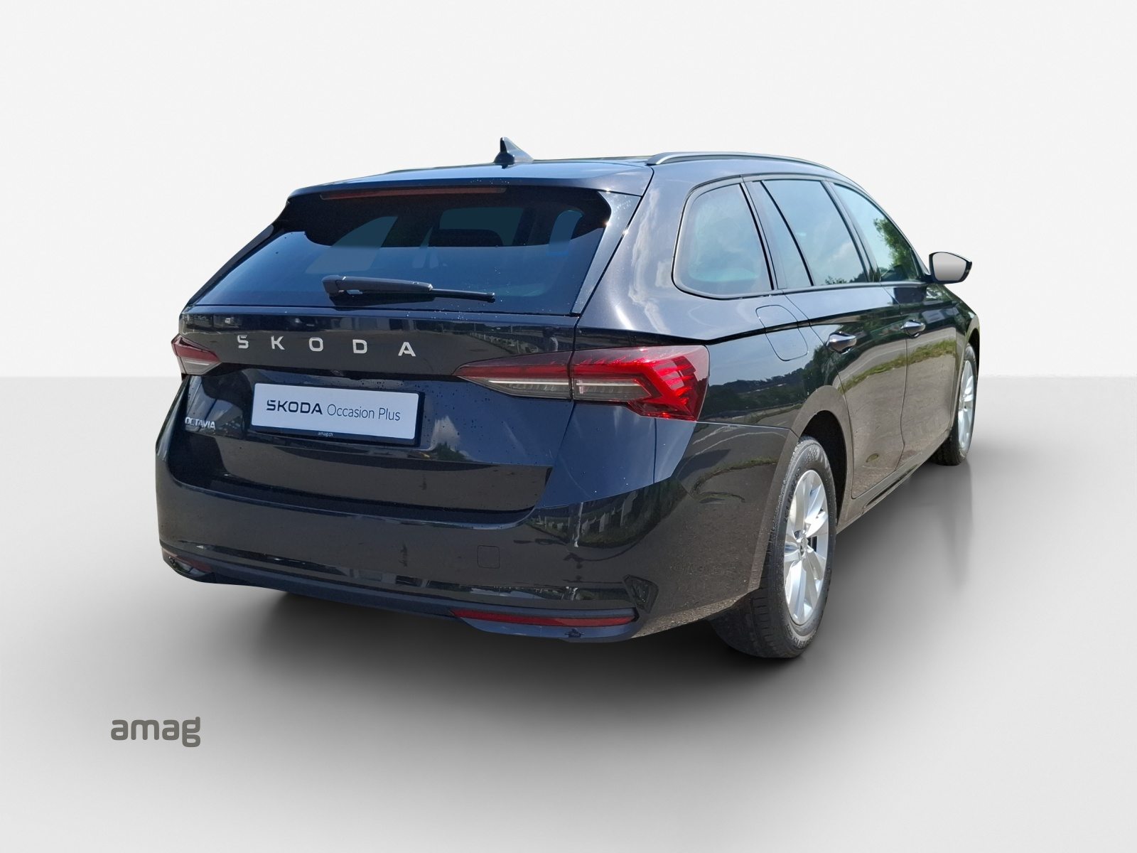 SKODA Octavia Selection MHEV, Petrol, Second hand / Used, Automatic - 5