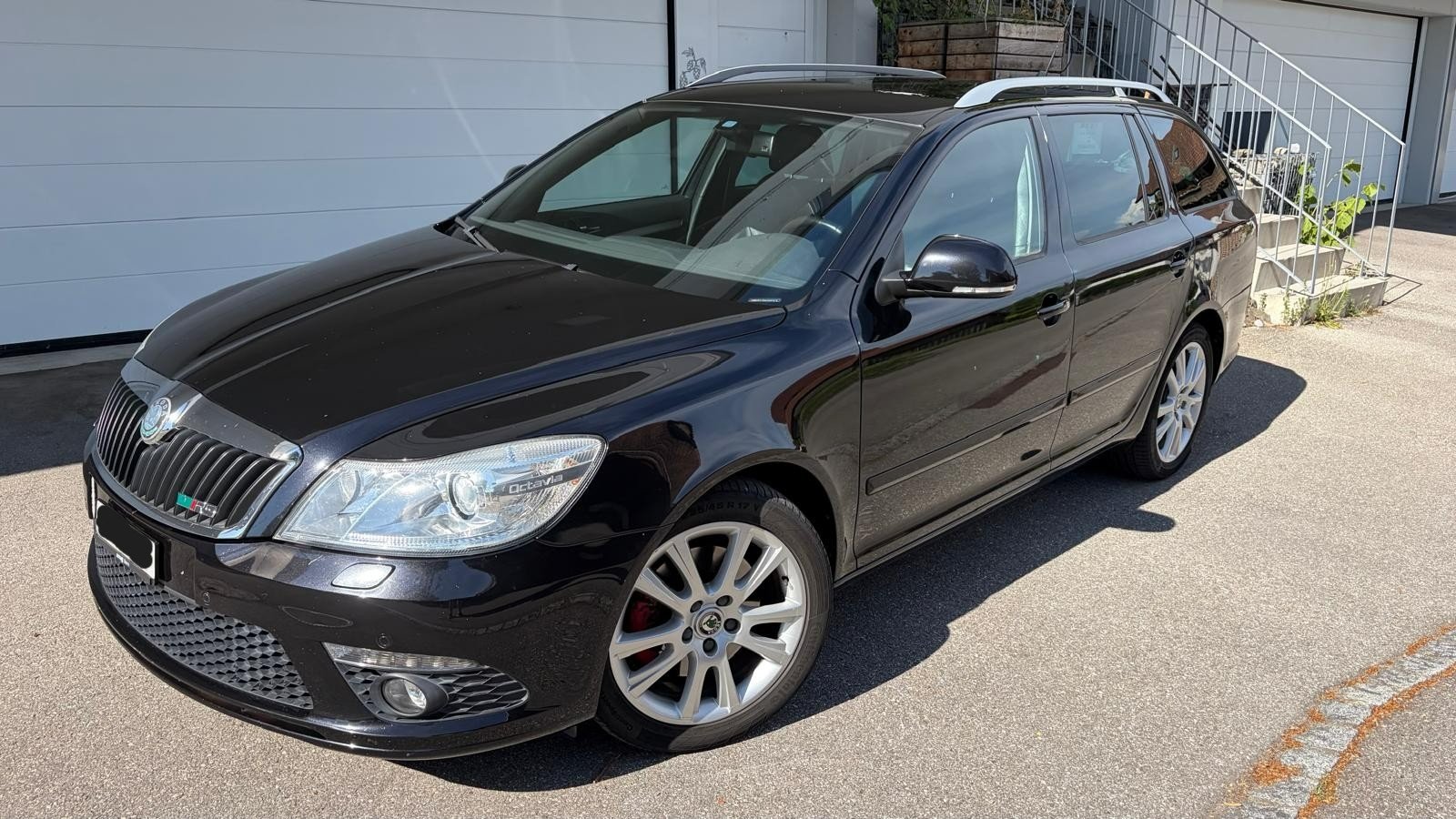 SKODA Octavia Combi 2.0 TFSI 200 RS