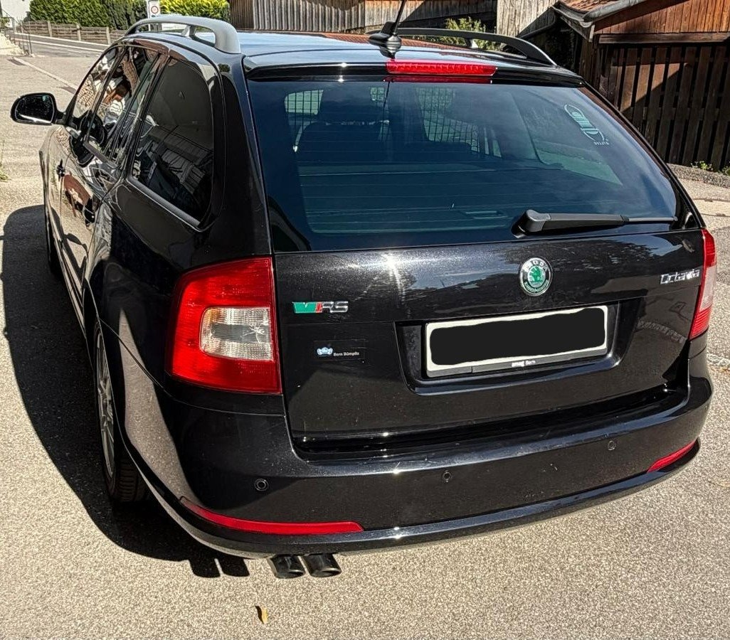 SKODA Octavia Combi 2.0 TFSI 200 RS, Benzin, Occasion / Gebraucht, Handschaltung - 2