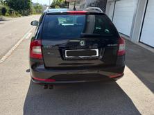SKODA Octavia Combi 2.0 TFSI 200 RS, Petrol, Second hand / Used, Manual - 3
