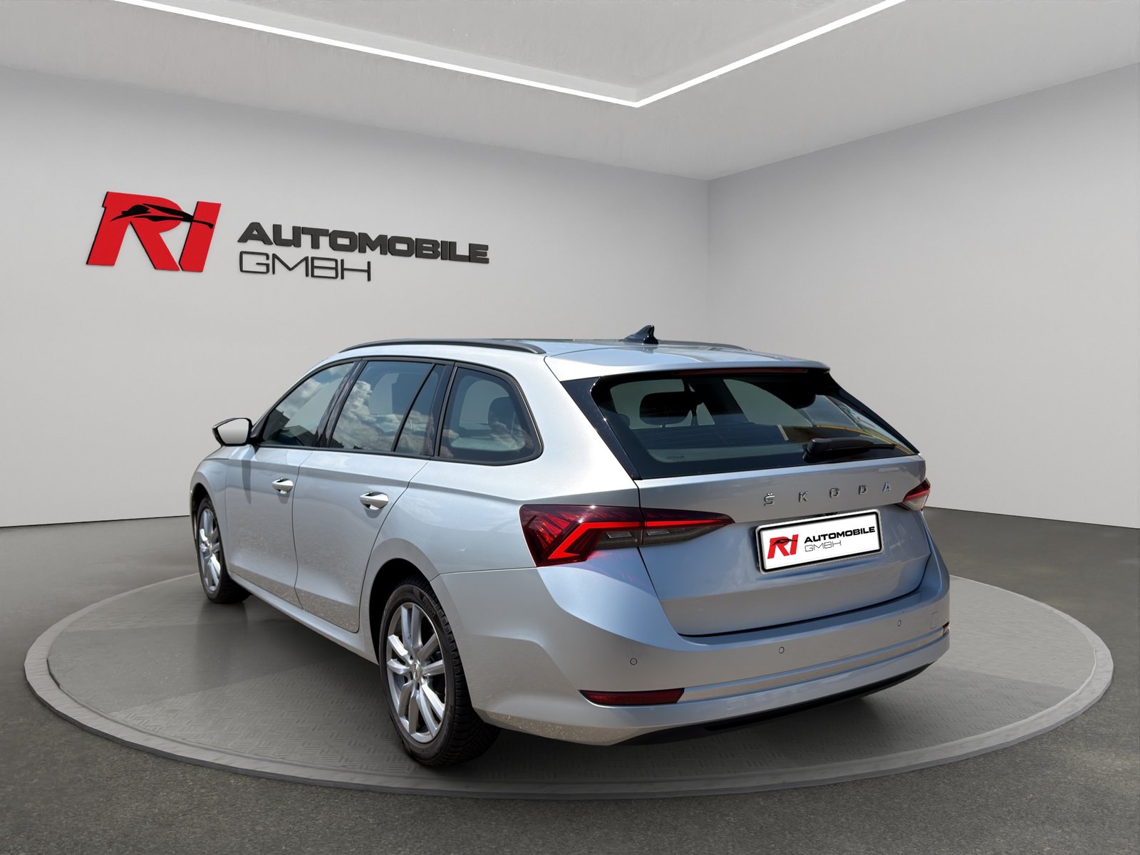 SKODA Octavia Combi 2.0 TDI DSG Style 4x4**200 PS, Diesel, Occasion / Utilisé, Automatique - 5