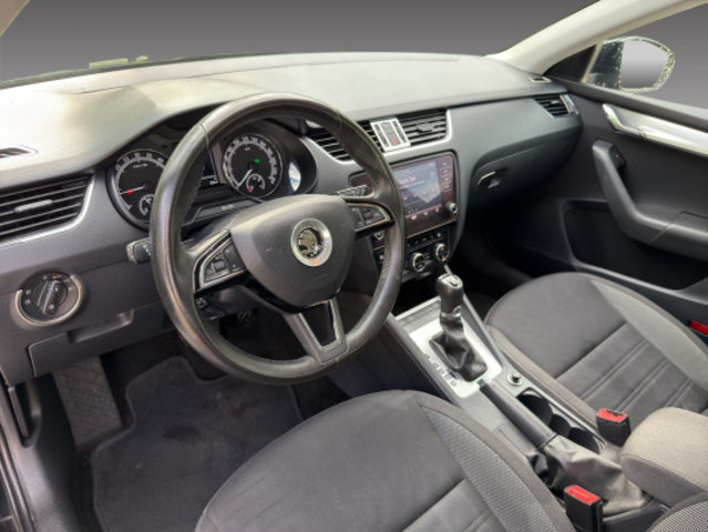 SKODA Octavia 2.0TDI Style 4x4, Occasion / Utilisé, Automatique - 6