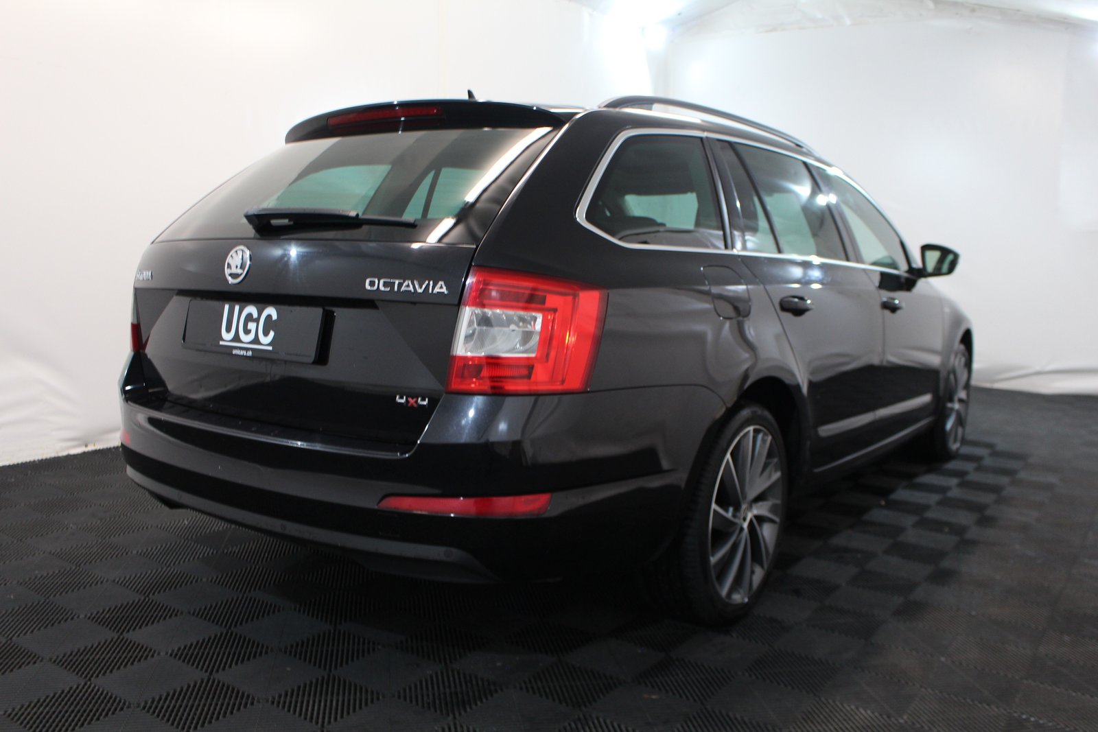 SKODA Octavia Combi 1.8 TSI L K 4x4 DSG, Benzin, Occasion / Gebraucht, Automatik - 6