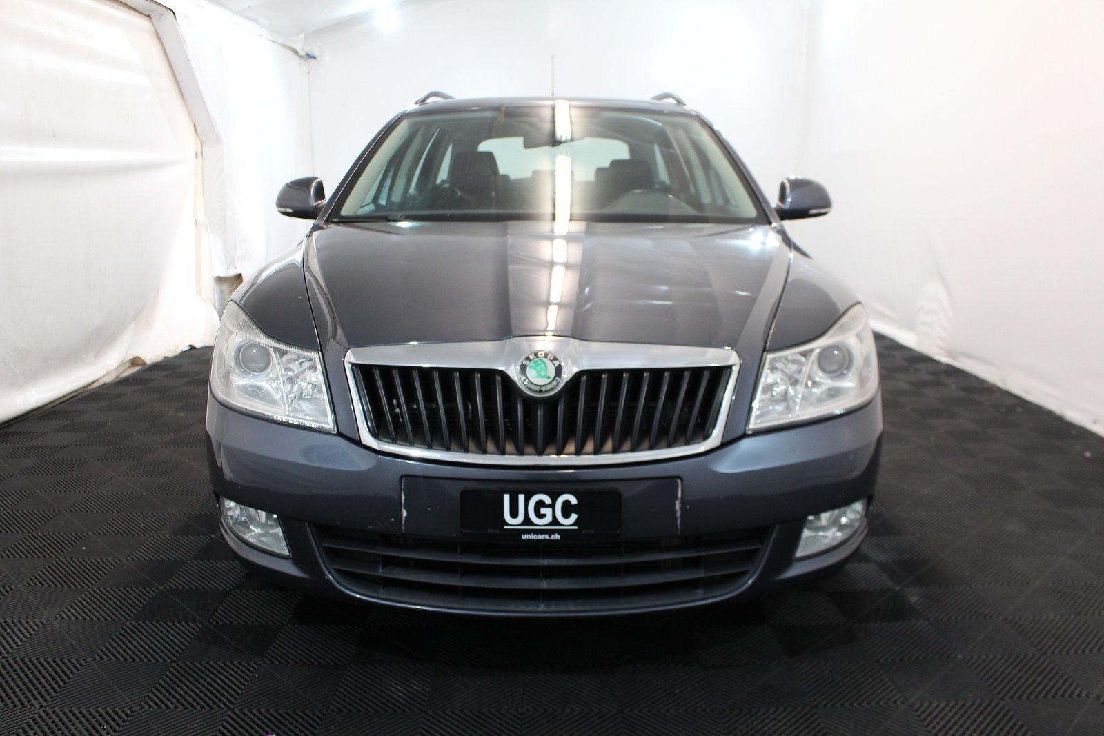 SKODA Octavia Combi 1.9 TDI Elegance DSG, Diesel, Occasion / Gebraucht, Automatik - 2