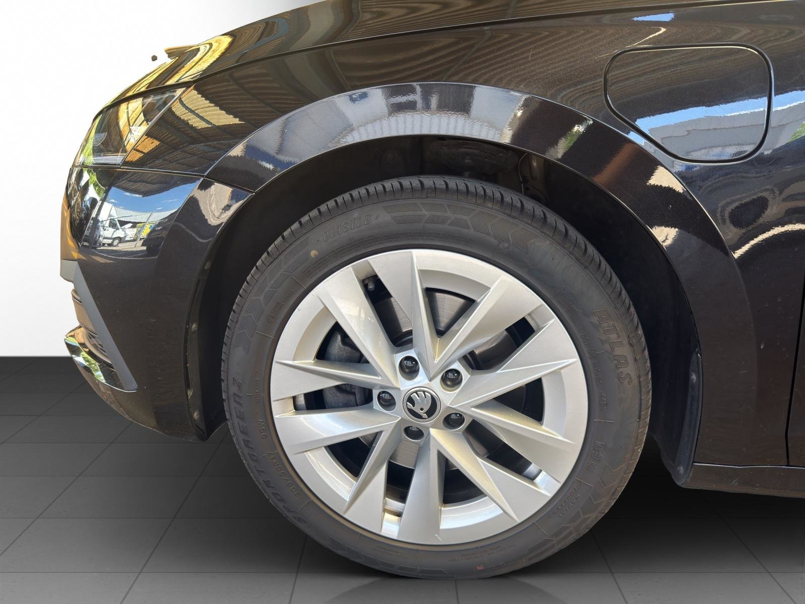 SKODA Octavia Combi 1.4 TSI PHEV DSG Ambition, Hybride Rechargeable Essence/Électricité, Occasion / Utilisé, Automatique - 6