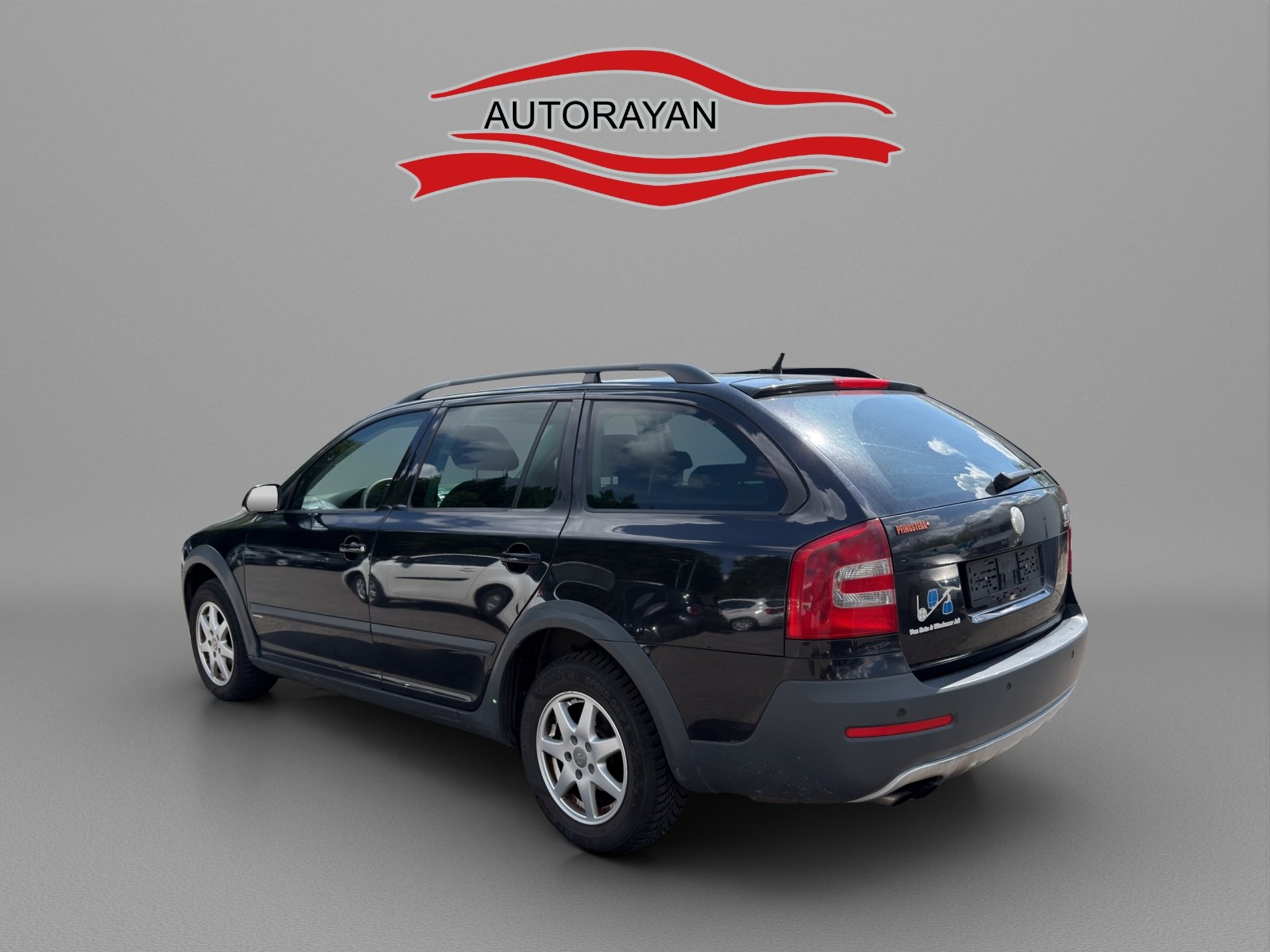 SKODA Octavia Scout 2.0 FSI 4x4, Essence, Occasion / Utilisé, Manuelle - 6