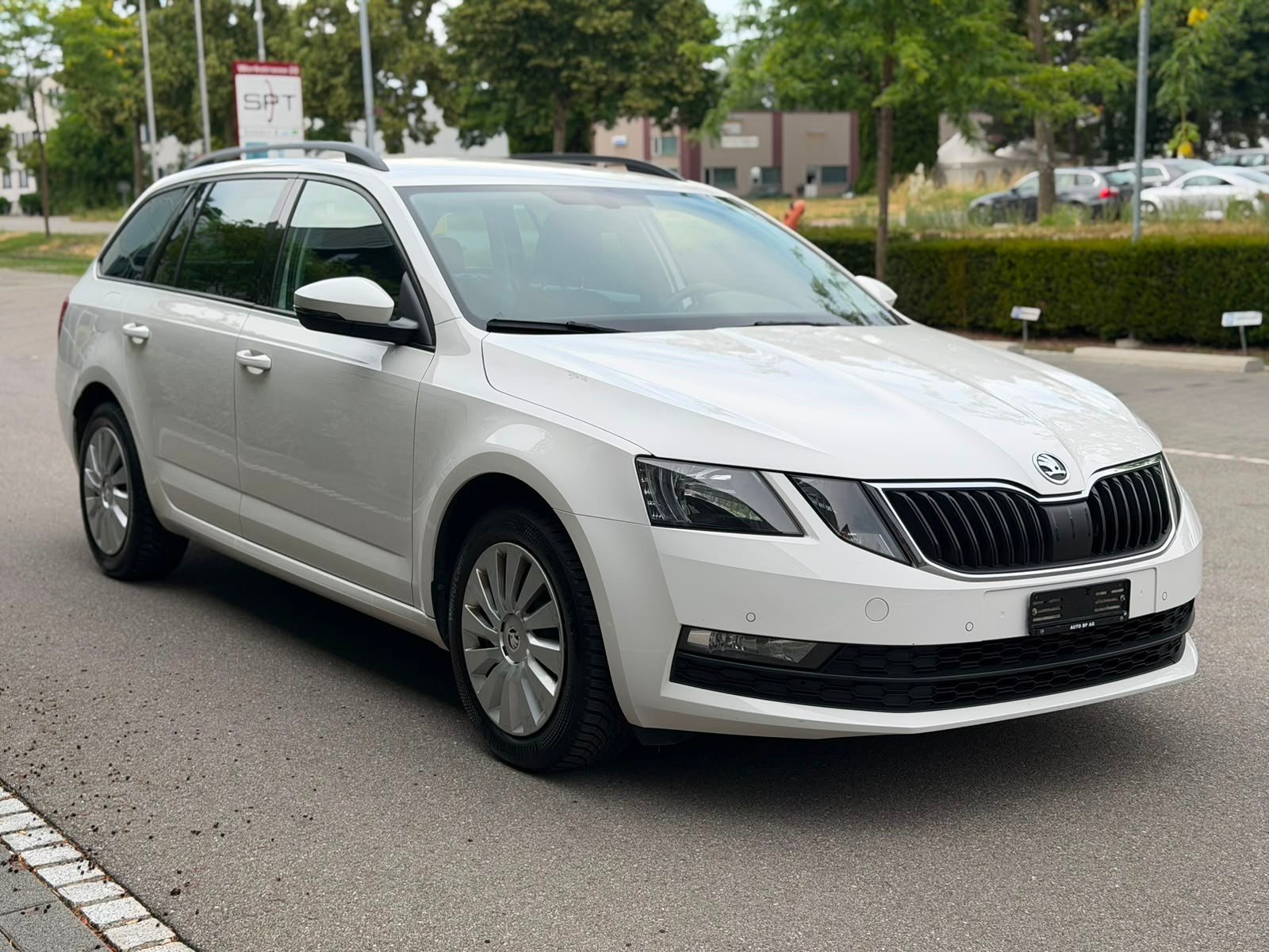 SKODA Octavia Combi 2.0 TDI Ambition 4x4, Diesel, Occasion / Utilisé, Manuelle - 3