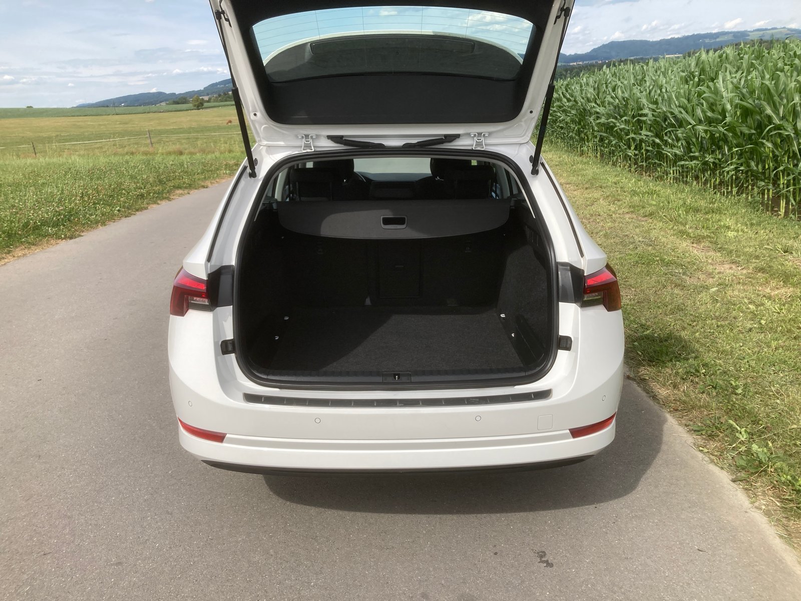 SKODA Octavia Combi 2.0 TDI Ambition, Diesel, Second hand / Used, Manual - 6