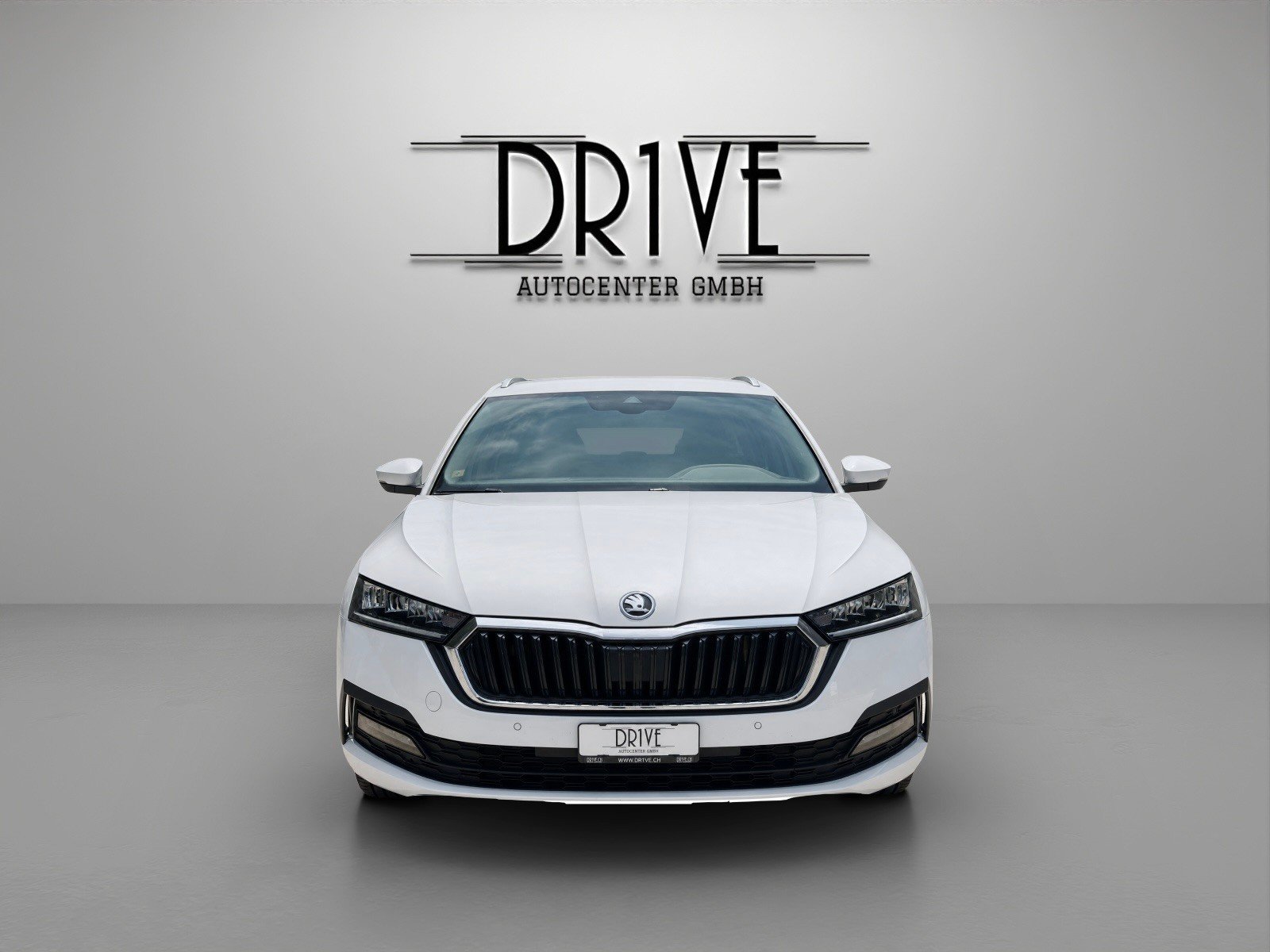 SKODA Octavia Combi 2.0 TDI DSG Ambition 4x4, Diesel, Second hand / Used, Automatic - 2