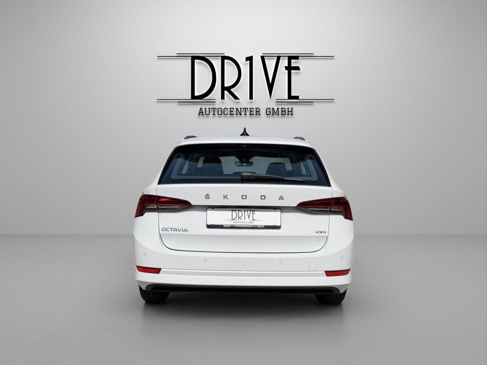 SKODA Octavia Combi 2.0 TDI DSG Ambition 4x4, Diesel, Second hand / Used, Automatic - 6