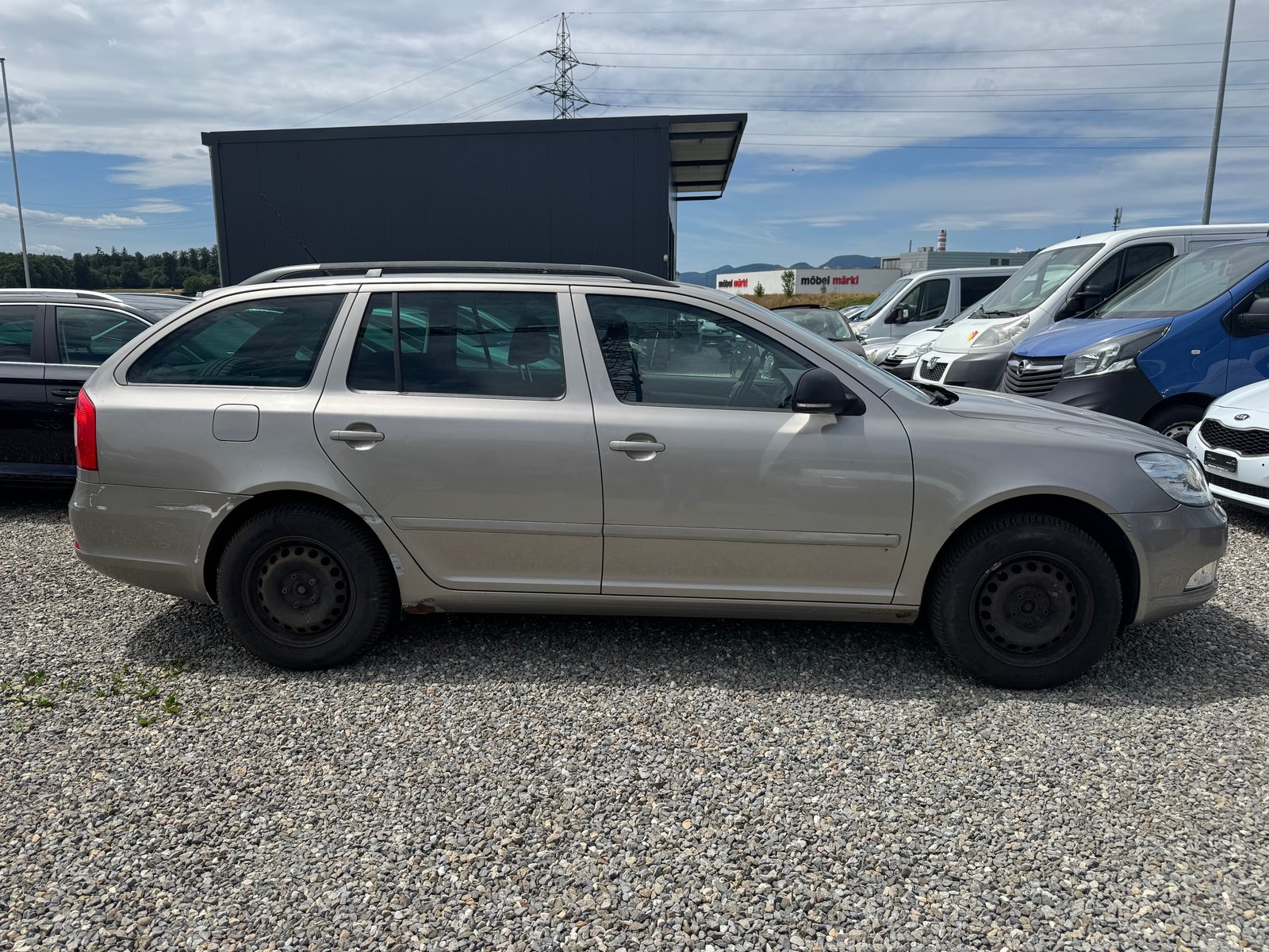 SKODA Octavia Combi 1.9 TDI Swiss Adventure 4x4, Diesel, Second hand / Used, Manual - 4