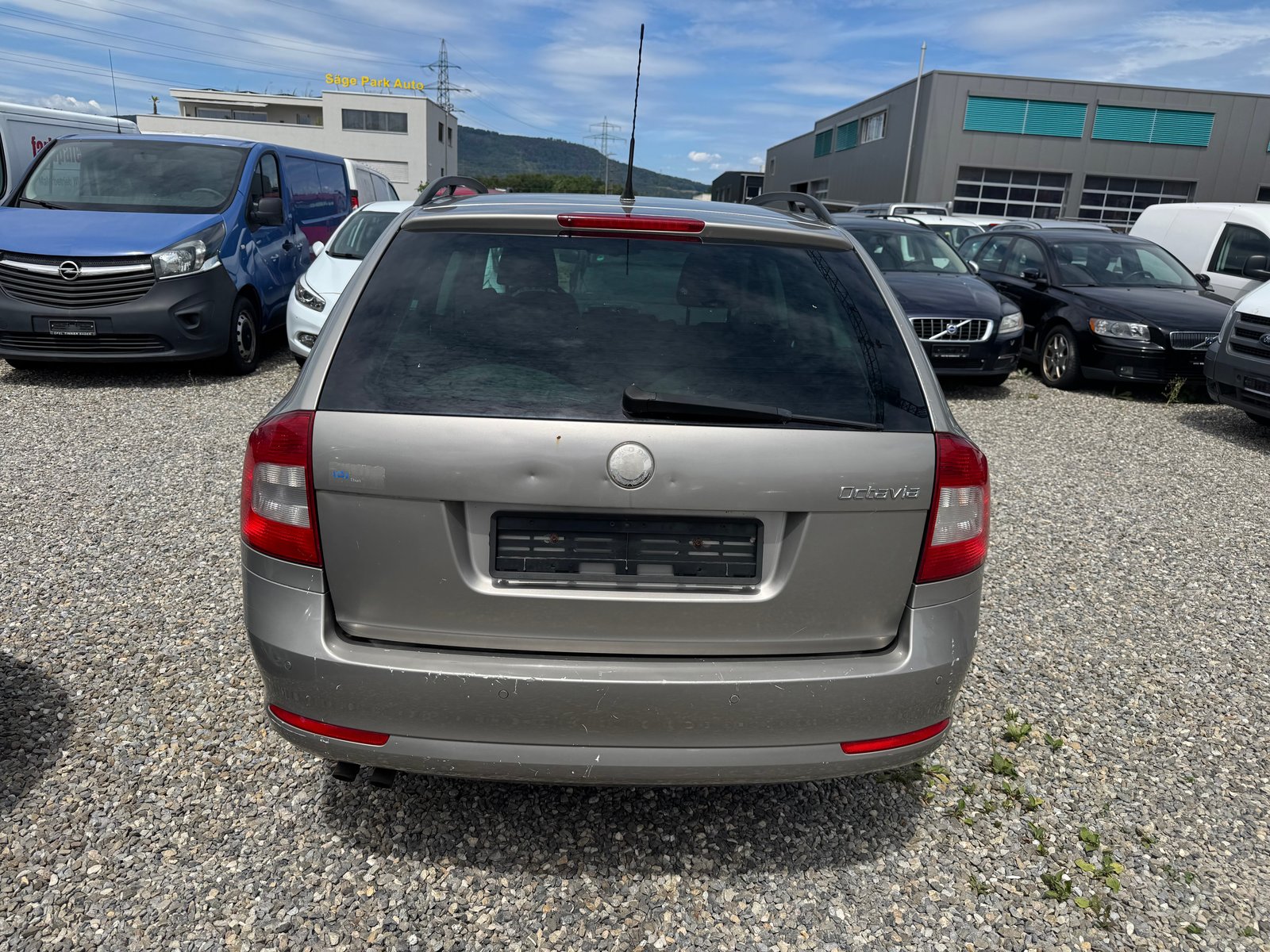 SKODA Octavia Combi 1.9 TDI Swiss Adventure 4x4, Diesel, Second hand / Used, Manual - 7