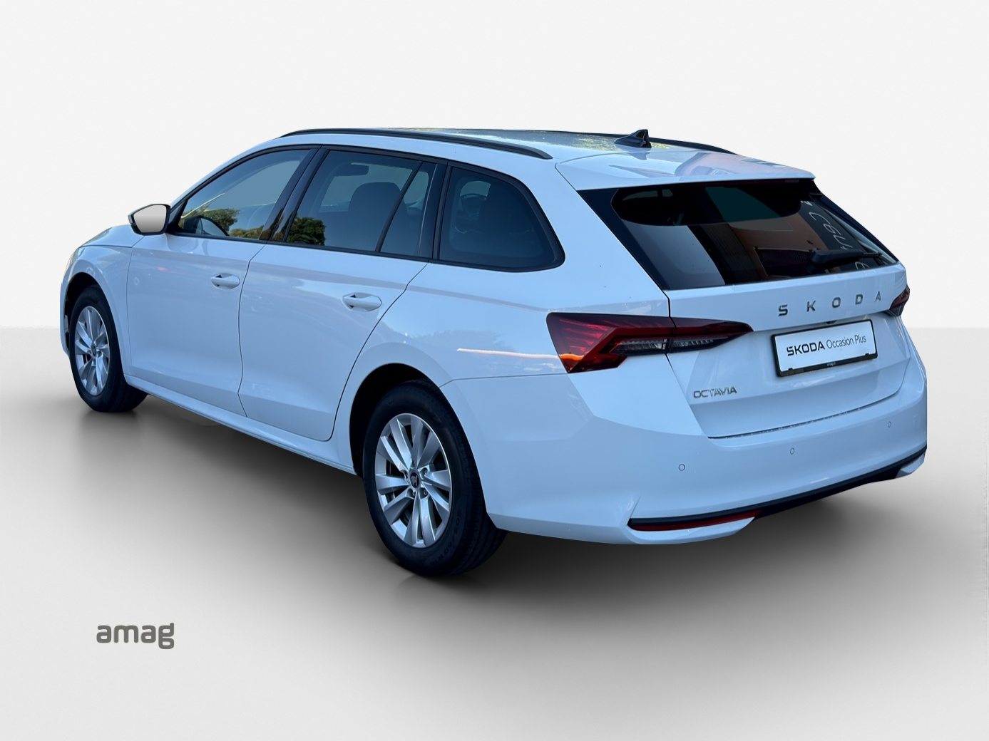 SKODA Octavia Selection, Diesel, Second hand / Used, Automatic - 2