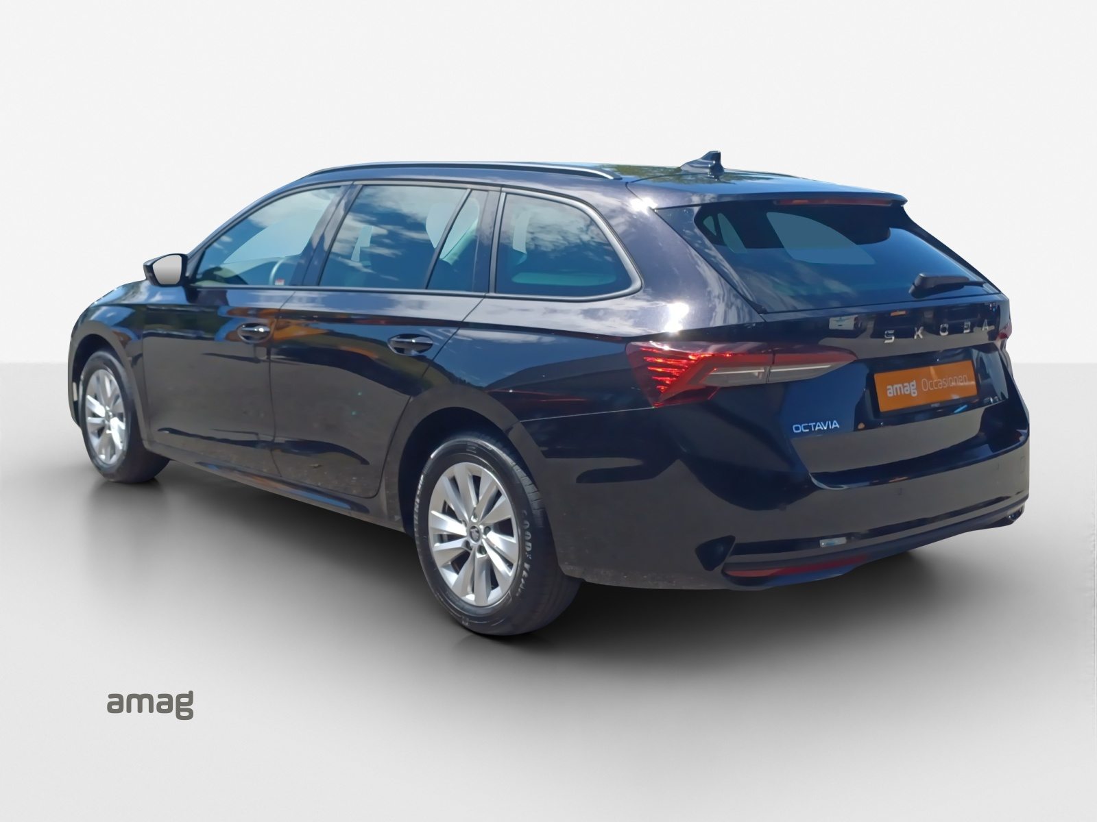 SKODA Octavia Selection MHEV, Benzin, Occasion / Gebraucht, Automatik - 3