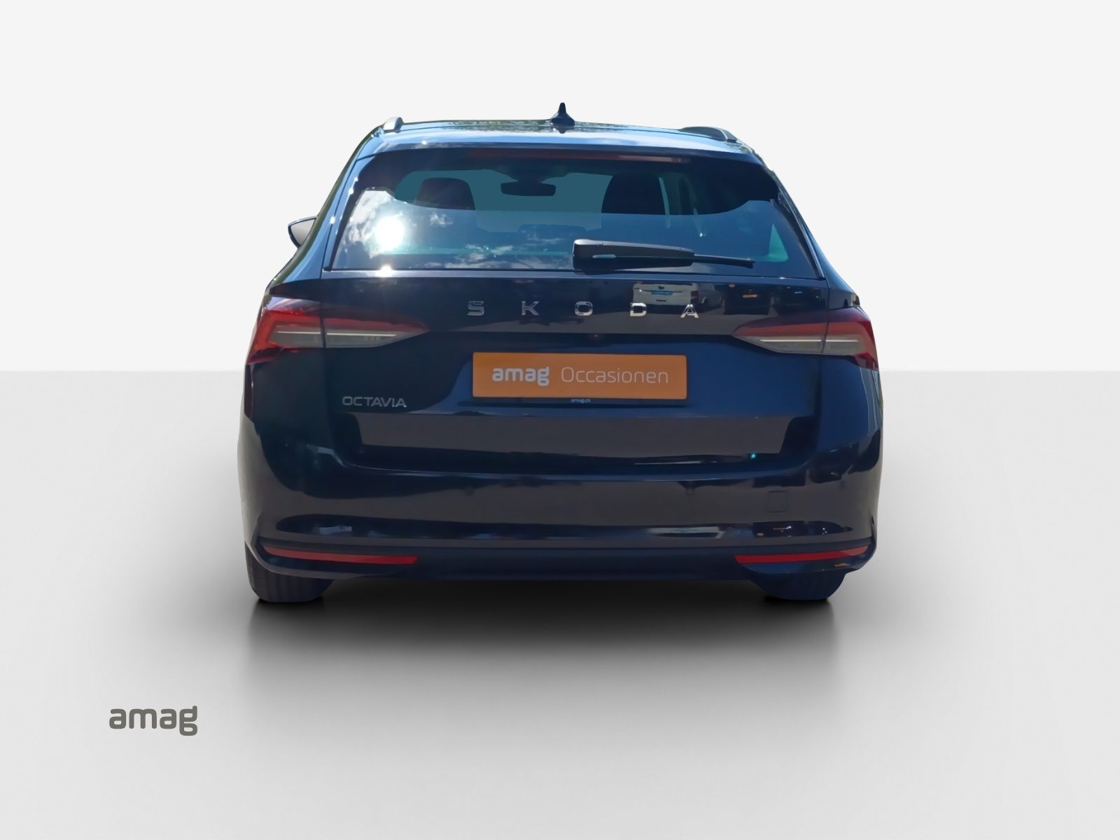SKODA Octavia Selection MHEV, Benzin, Occasion / Gebraucht, Automatik - 4
