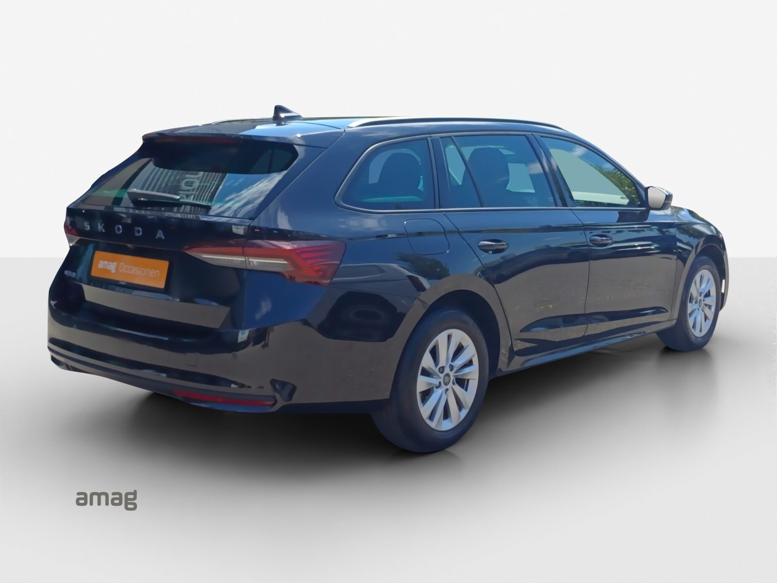 SKODA Octavia Selection MHEV, Benzin, Occasion / Gebraucht, Automatik - 5