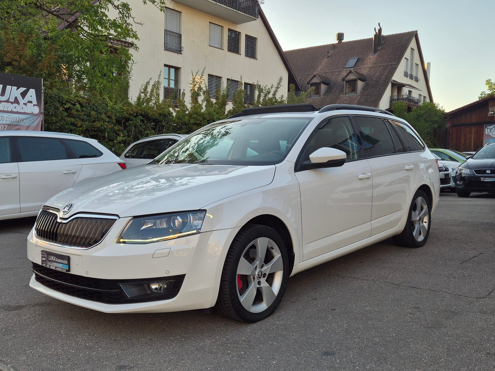 SKODA Octavia Combi 1.8 TSI LK DSG