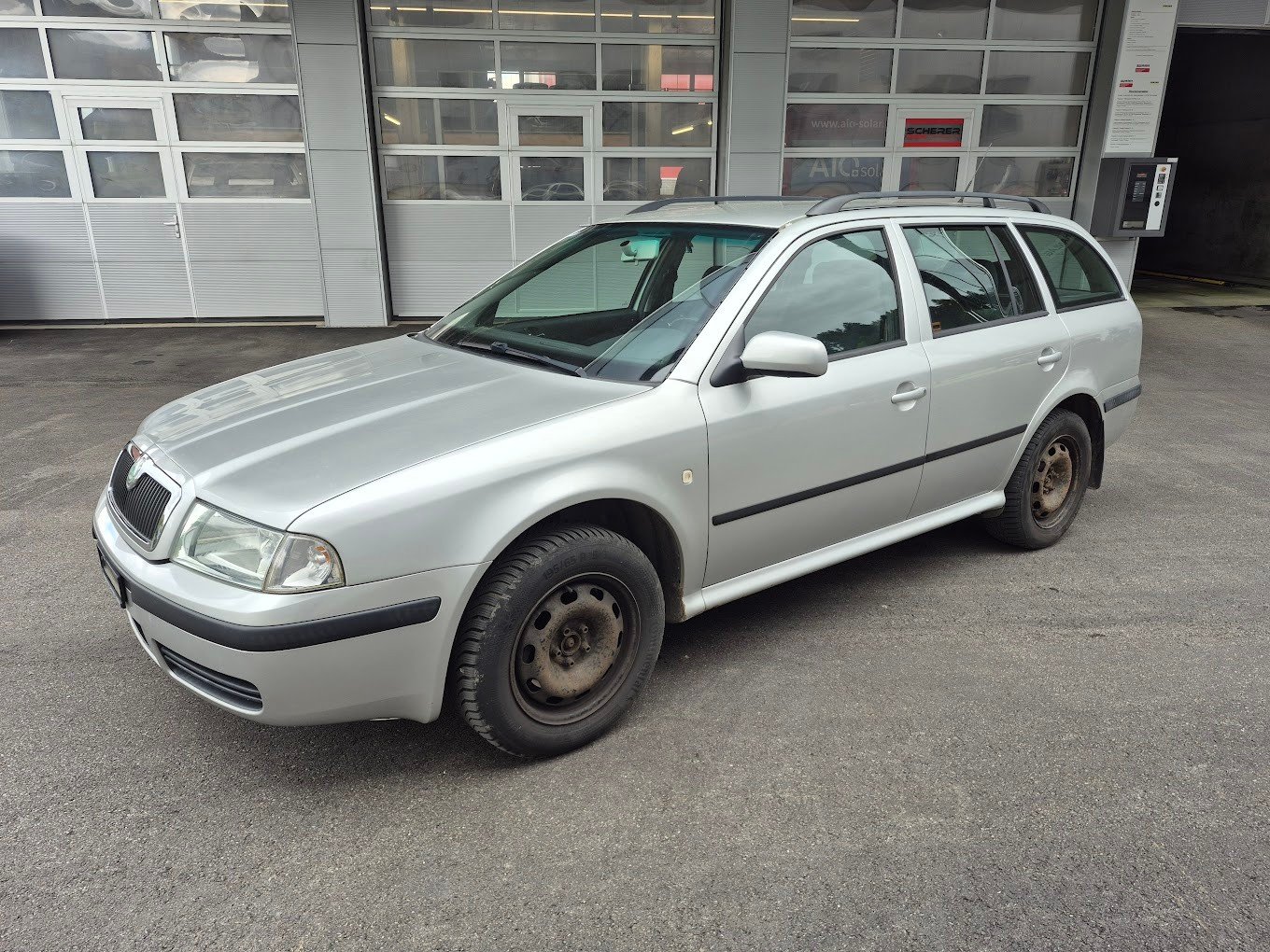 SKODA Octavia 1.9 TDI Tour 4x4, Diesel, Occasion / Utilisé, Manuelle - 2