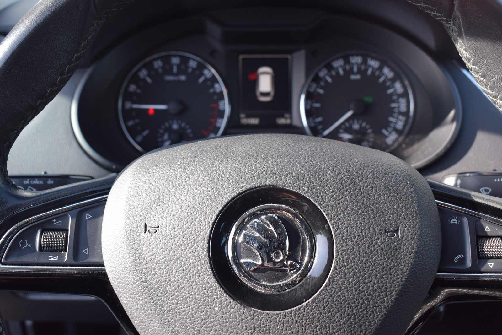 SKODA Octavia Combi 1.6 TDI Ambition DSG, Diesel, Occasion / Gebraucht, Automatik - 7